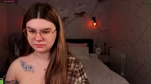 Zoe online show from February 25, 2026, 1:37 am