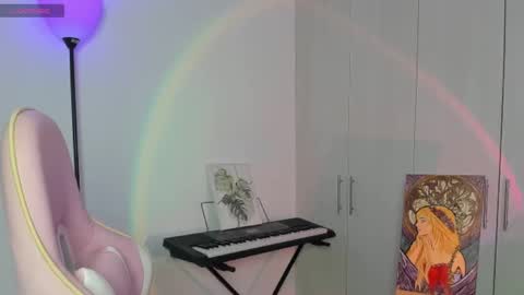 zoe online show from September 10, 2025, 6:52 pm