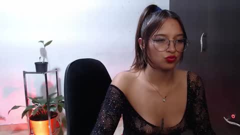 ZOE online show from November 29, 2025, 3:53 am