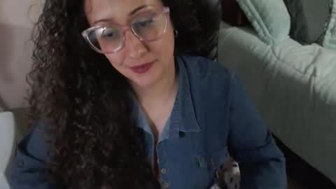 Zoe Koller online show from November 28, 2025, 8:11 pm