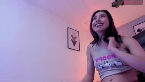 zoe_moreau online show from February 16, 2026, 7:43 pm