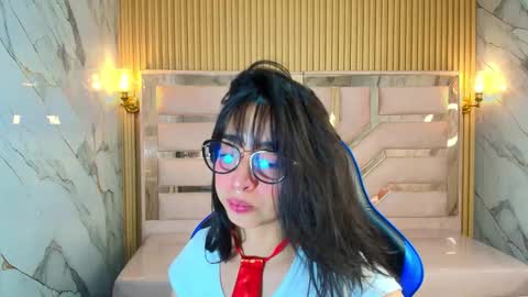 Snapshot of zoe_r_ chatting on October 24, 2025, 3:36 am Zoe online show from October 24, 2025, 3:36 am