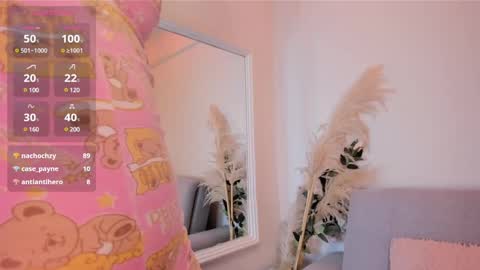 Zoe online show from December 28, 2024, 1:49 pm