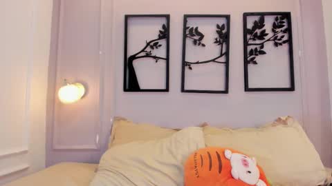 Zoe online show from November 22, 2025, 3:16 am