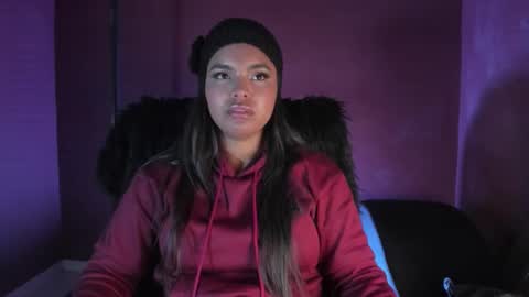 Zoe online show from December 17, 2025, 3:01 am