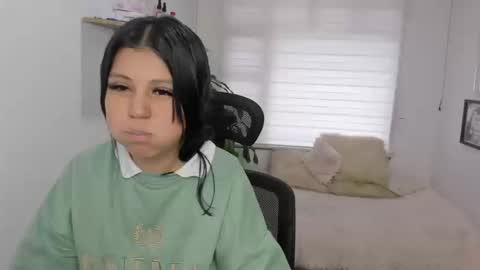 Zoe online show from September 12, 2025, 2:06 pm