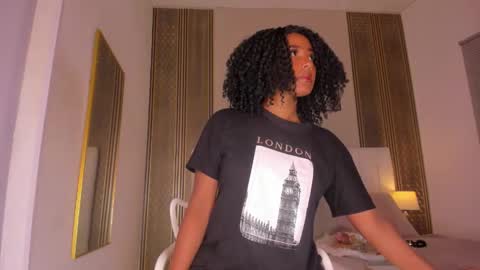 Hi guys i am Zoe  online show from February 21, 2026, 11:33 am