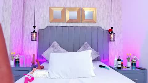 Camila Aristizabal online show from January 25, 2025, 8:00 pm