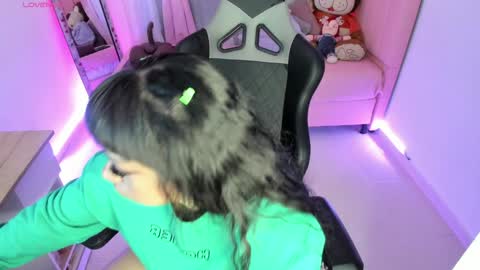 zoe_sullivan_ online show from January 27, 2025, 9:34 am