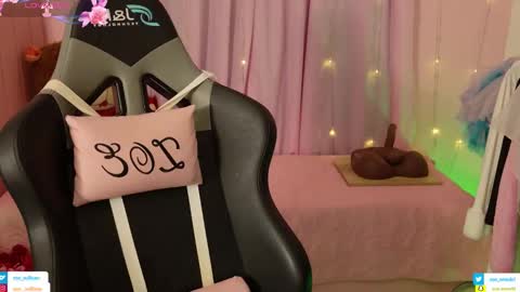 zoe_sullivan_ online show from March 16, 2026, 9:13 am