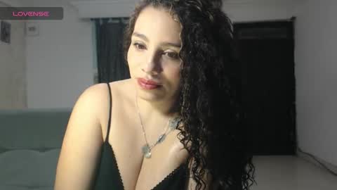 zoe tai online show from March 4, 2026, 1:11 am