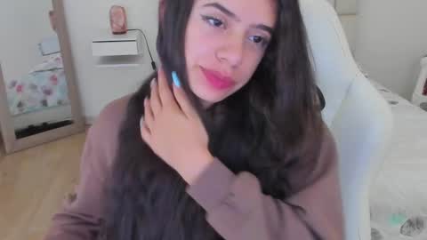 Zoe online show from February 10, 2025, 5:41 pm