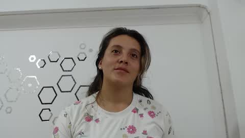 Carolina online show from October 2, 2025, 9:55 pm