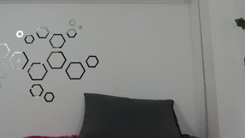 Carolina online show from November 7, 2025, 10:32 pm