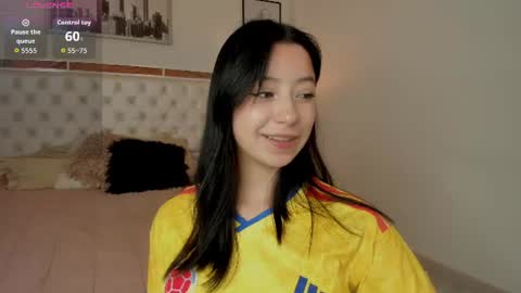 Zoe online show from June 17, 2026, 8:32 pm