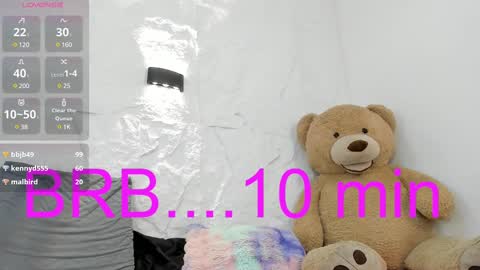 zoeameliie online show from February 9, 2025, 9:06 pm