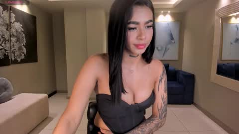 Zoe Armstrong online show from September 19, 2025, 2:46 am