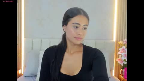 zoebarlowe online show from November 23, 2025, 6:30 pm