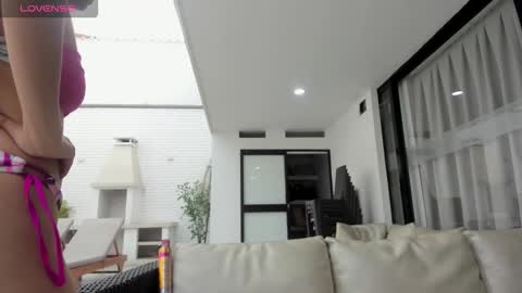 zoeblanc online show from January 10, 2026, 11:56 am