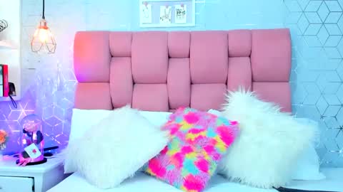 Zoe Brahamm online show from December 17, 2024, 10:22 pm