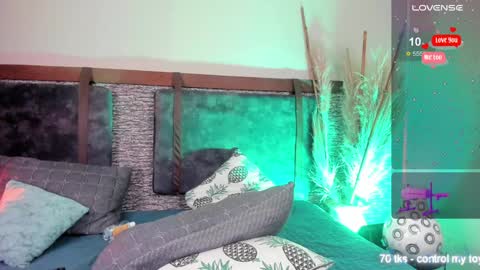 Zoe online show from December 5, 2024, 2:55 pm