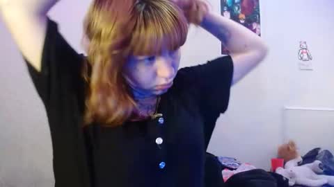 zoee jhonnyy online show from March 12, 2025, 10:37 am