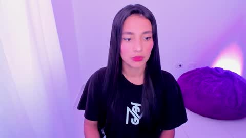 Snapshot of zoee_pamela99 chatting on September 8, 2025, 5:34 pm pamela online show from September 8, 2025, 5:34 pm