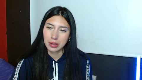 Laura  online show from December 20, 2024, 4:31 am