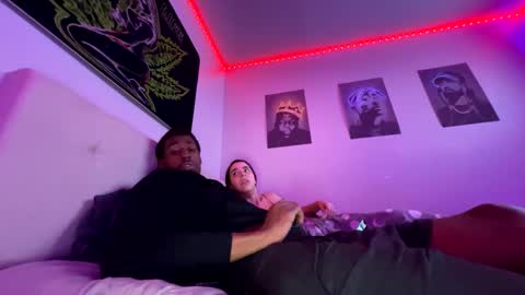 LovelyLatin25 online show from January 19, 2025, 2:04 am