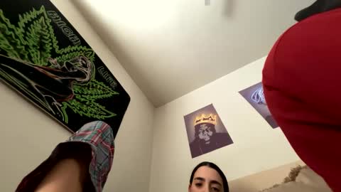 LovelyLatin25 online show from February 3, 2025, 8:57 pm