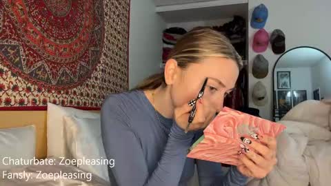 zoepleasing online show from October 14, 2025, 1:28 am