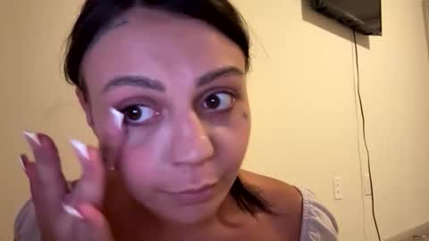 Snapshot of zoerainsexyy chatting on May 28, 2026, 2:42 am zoerainsexyy online show from May 28, 2026, 2:42 am