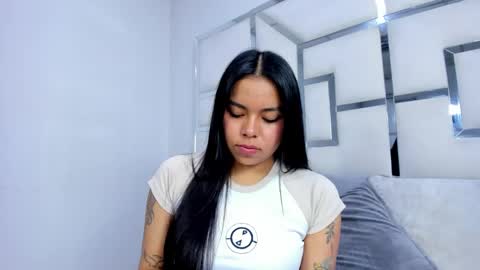 ZoeSwam online show from October 11, 2025, 1:20 pm