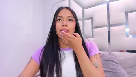 ZoeSwam online show from December 15, 2025, 2:05 am