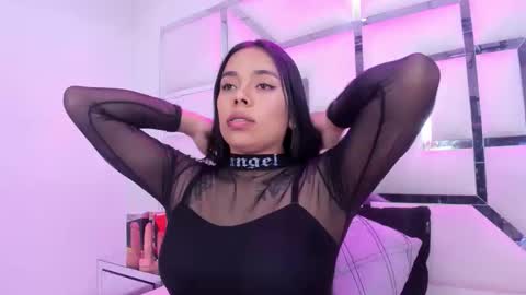 ZoeSwam online show from February 1, 2026, 1:31 pm