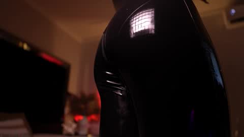 Snapshot of zoevidal_ chatting on January 17, 2026, 12:10 pm zoevidal_ online show from January 17, 2026, 12:10 pm