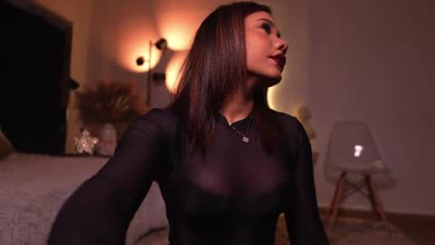 zoevidal_ online show from April 9, 2026, 12:10 pm