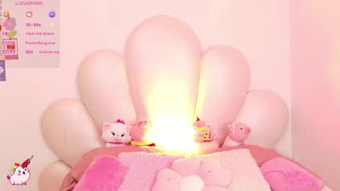 zoewillian online show from November 8, 2025, 12:55 am