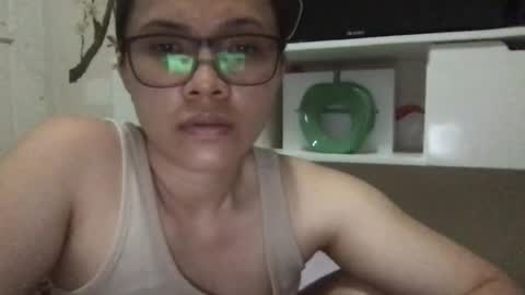 zoey_foryou online show from September 10, 2025, 1:00 pm