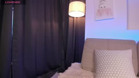 Snapshot of zoey_monroe_ chatting on July 30, 2026, 12:04 pm Zoey online show from July 30, 2026, 12:04 pm