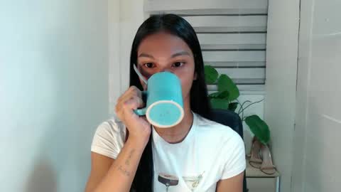 zoey online show from February 14, 2025, 1:34 am