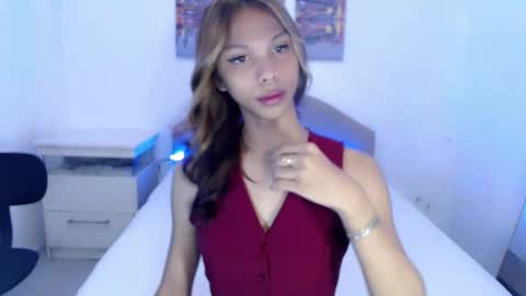 zoey online show from October 7, 2025, 9:39 am