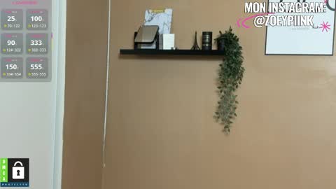 Snapshot of zoeypinkk chatting on March 27, 2026, 5:57 am zoeypinkk online show from March 27, 2026, 5:57 am