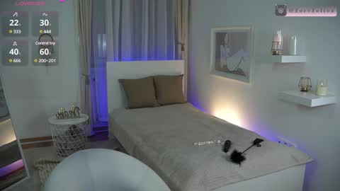 zoezolton online show from January 26, 2025, 8:45 pm