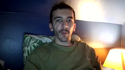 Snapshot of zommmmmmmmm chatting on November 16, 2025, 4:23 pm zom online show from November 16, 2025, 4:23 pm