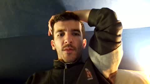 Snapshot of zommmmmmmmm chatting on November 19, 2025, 9:48 pm zom online show from November 19, 2025, 9:48 pm