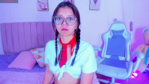 Zoe online show from April 6, 2026, 12:06 pm