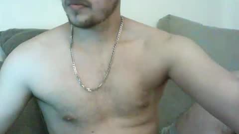 Roy online show from October 28, 2025, 7:16 pm