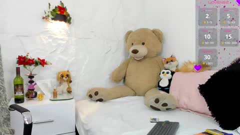 Violeta online show from March 5, 2025, 12:55 pm