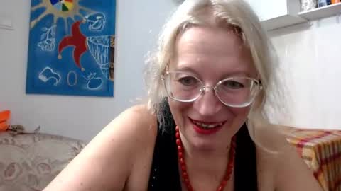 Zosya1111 online show from November 9, 2025, 10:35 am